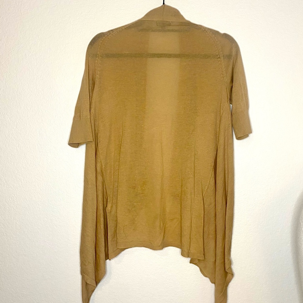 Preowned Express short sleeves cardigan size medium - Picture 2 of 4